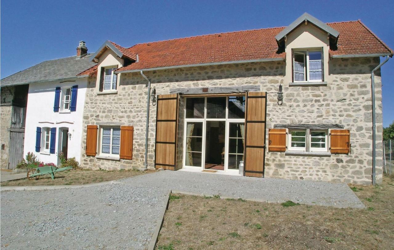 Eight-Bedroom Holiday Home In Saint Dizier Leyrenne Exterior photo